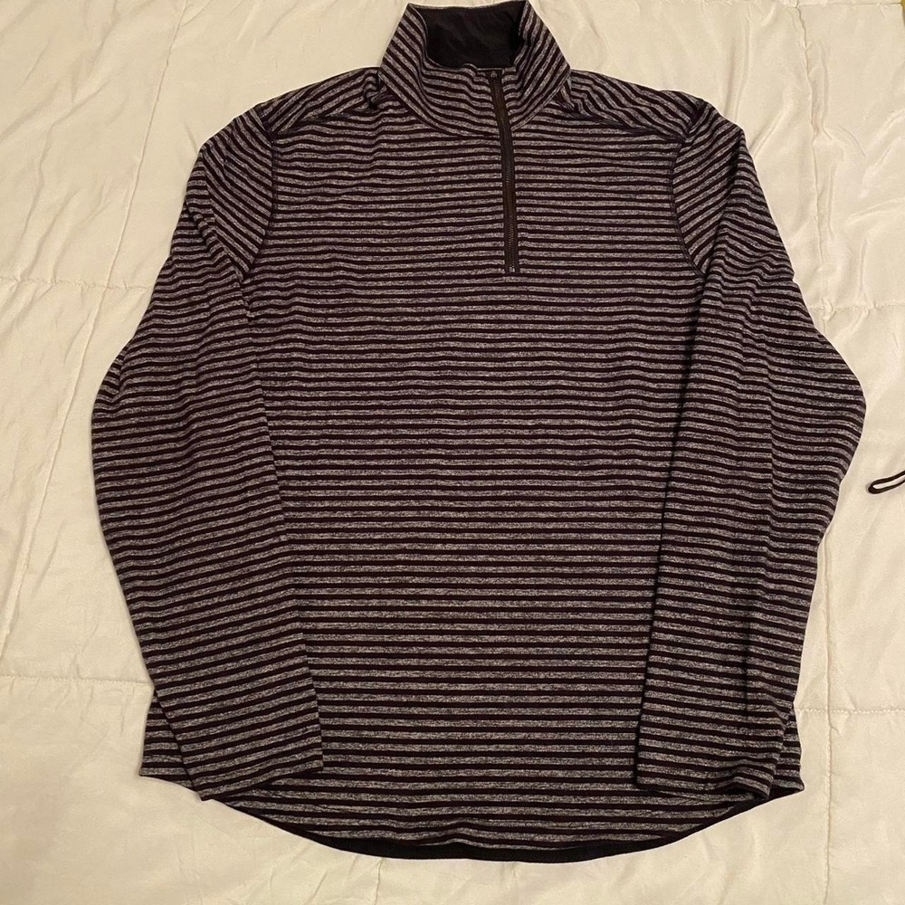 Lululemon‎ Men's Black and Gray Stripped 1/4 zip